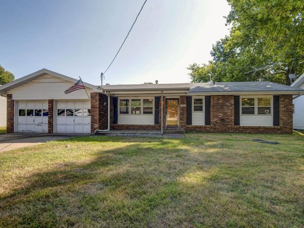 1124 S Bruce Avenue, Springfield, MO 65804