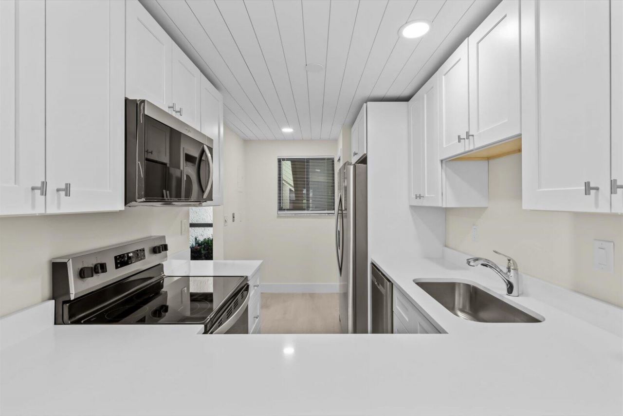 5413 SE Miles Grant Road, Unit G-104, Stuart, FL 34997 Photo