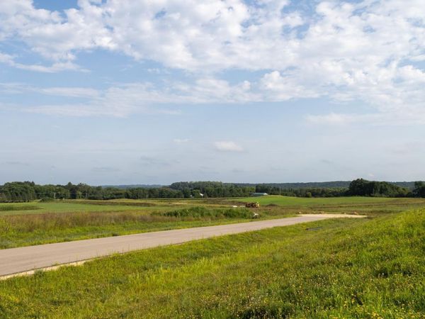 L2B1 Boelter Estates Drive NW, Rochester, MN 55901