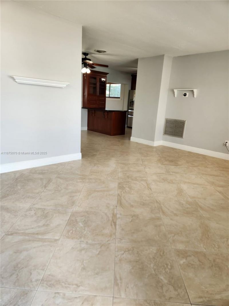 10990 SW 57th St, Unit 10990, Miami, FL 33173 Photo