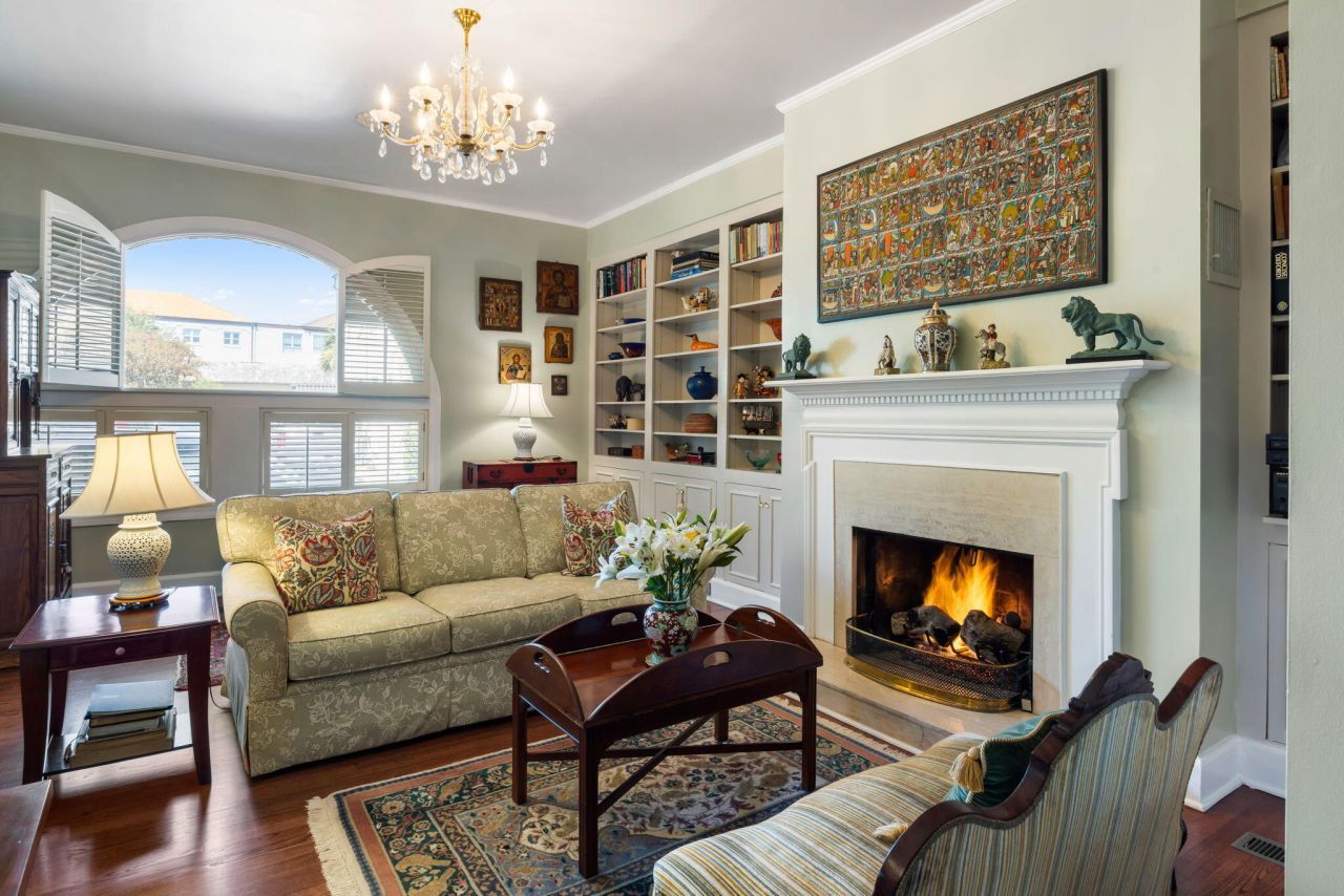 15 N Adgers Wharf Photo 1