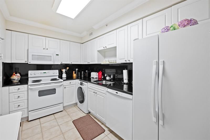 2501 S Ocean Drive, Unit 1428, Hollywood, FL 33019 Photo