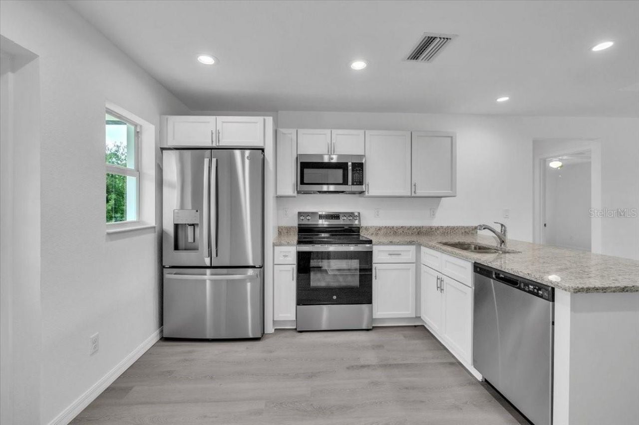 28137 Laurelwood Drive, Punta Gorda, FL 33955 Photo