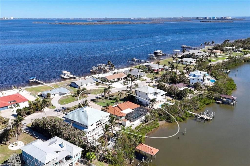 2281 8th Ave, Saint James City, FL 33956 Photo