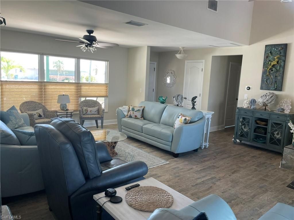 2281 8th Ave, Saint James City, FL 33956 Photo