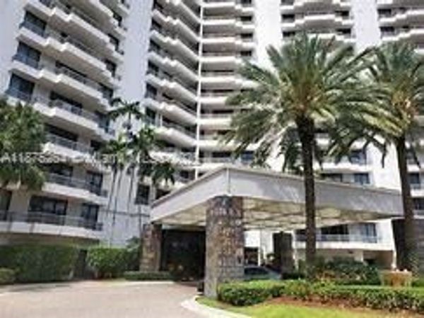 3300 NE 191st St, Unit 1609, Aventura, FL 33180