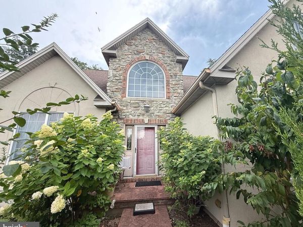 1601 COBBLE COURT, NEW CUMBERLAND, PA 17070