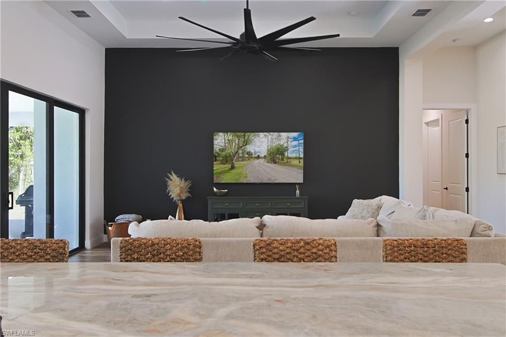 19401 Witts End, Alva, FL 33920 Photo