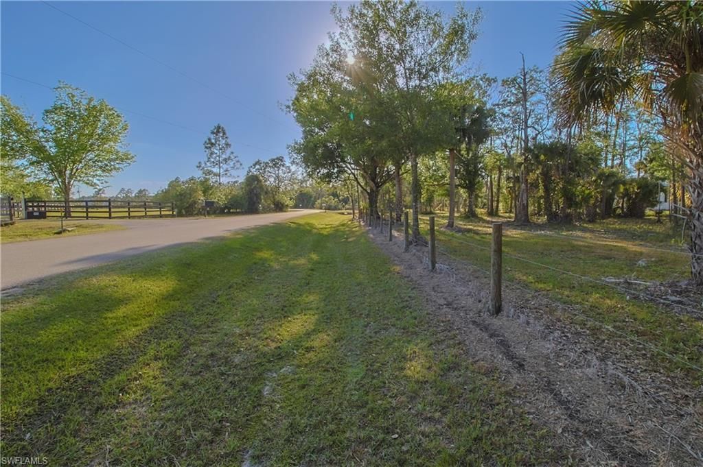 19401 Witts End, Alva, FL 33920 Photo