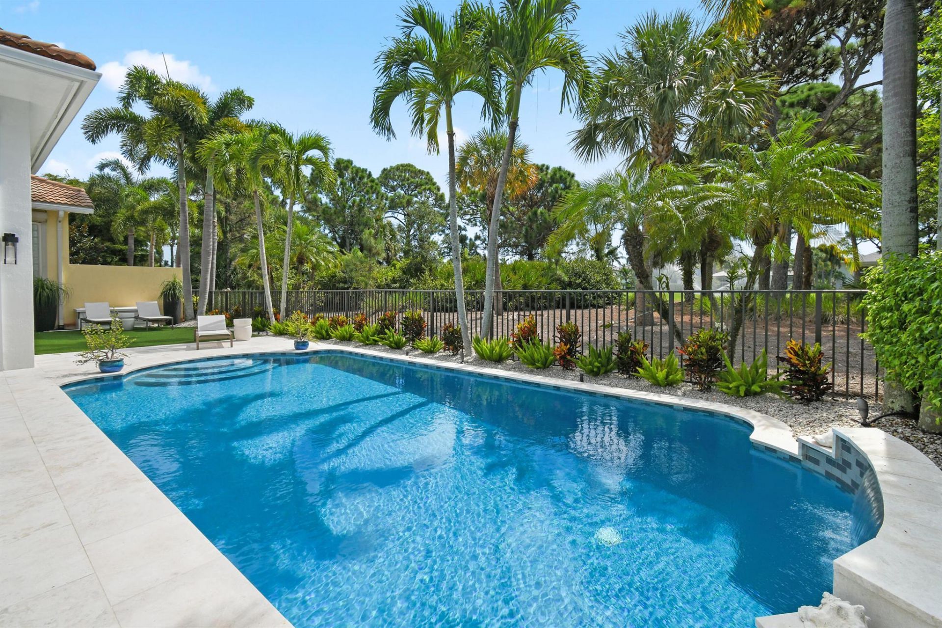 320 Charroux Drive, Palm Beach Gardens, FL 33410 Photo