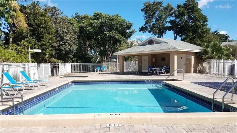 1881 NW 96th Terrace, Unit 7F, Pembroke Pines, FL 33024 Photo