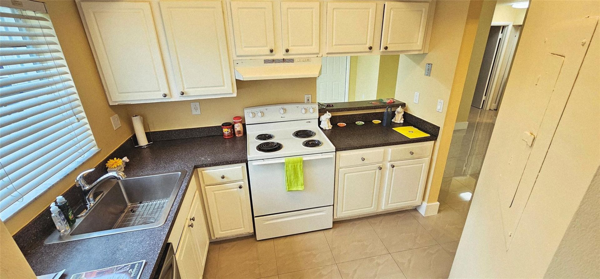 1881 NW 96th Terrace, Unit 7F, Pembroke Pines, FL 33024 Photo