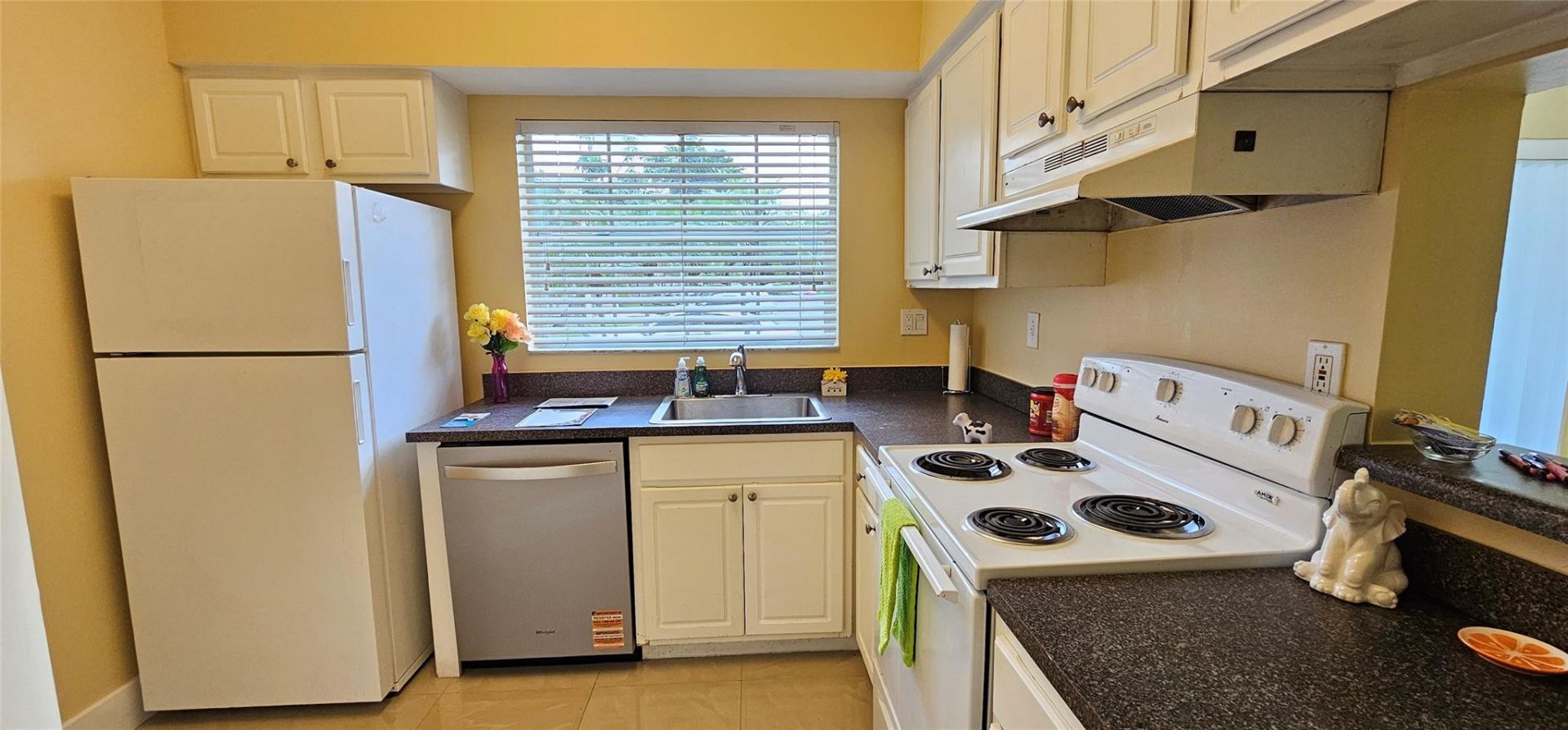 1881 NW 96th Terrace, Unit 7F, Pembroke Pines, FL 33024 Photo