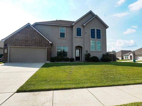 21445 W Grove Dr, Zachary, LA 70791