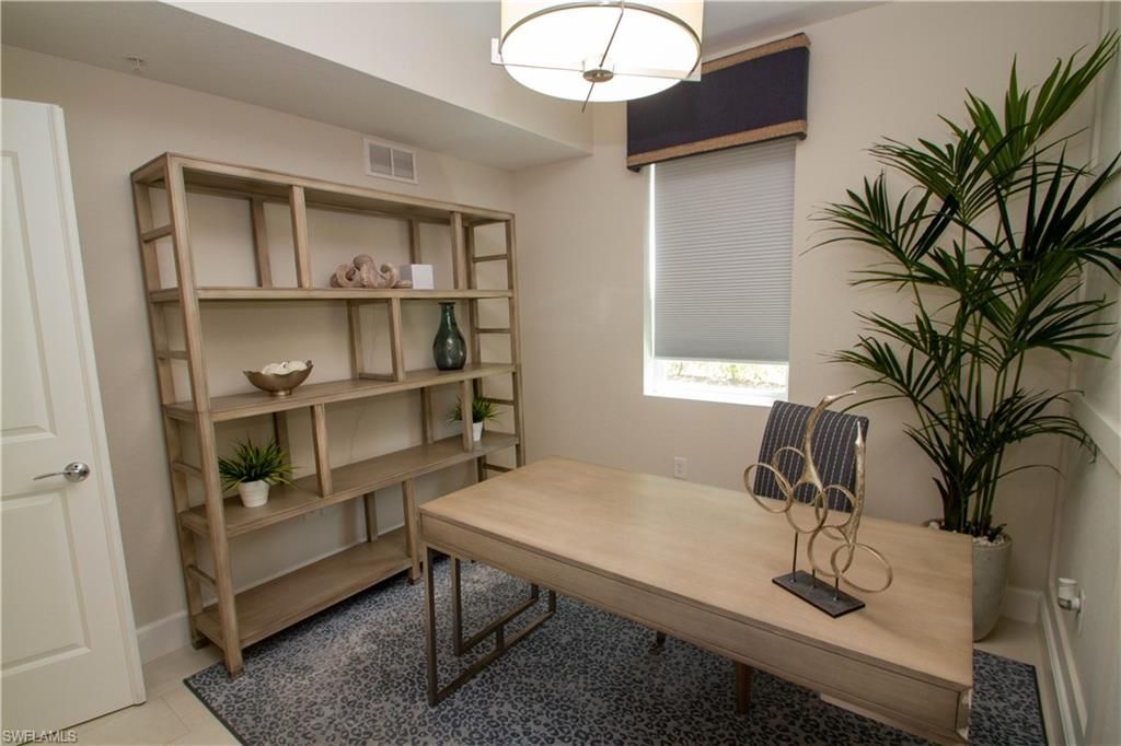 172 Indies Dr E, Unit 8-102, Naples, FL 34114 Photo