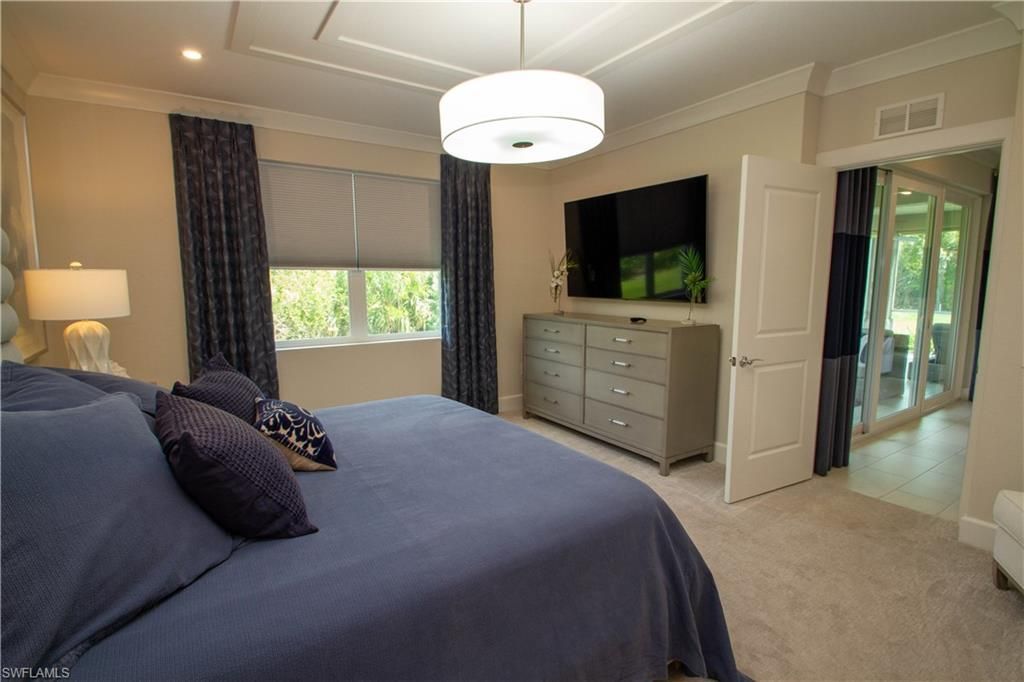 172 Indies Dr E, Unit 8-102, Naples, FL 34114 Photo