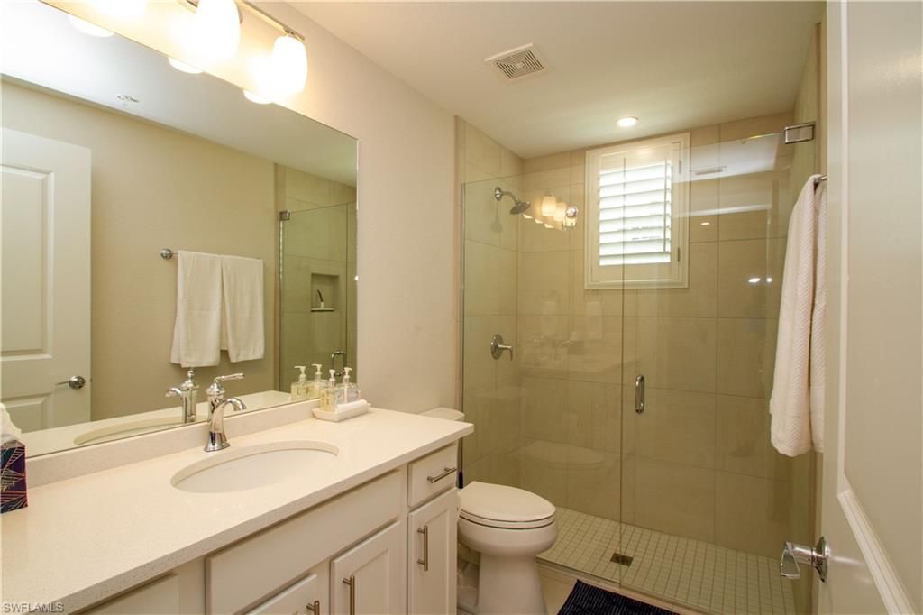 172 Indies Dr E, Unit 8-102, Naples, FL 34114 Photo