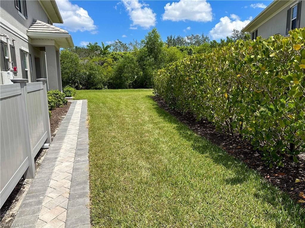 172 Indies Dr E, Unit 8-102, Naples, FL 34114 Photo