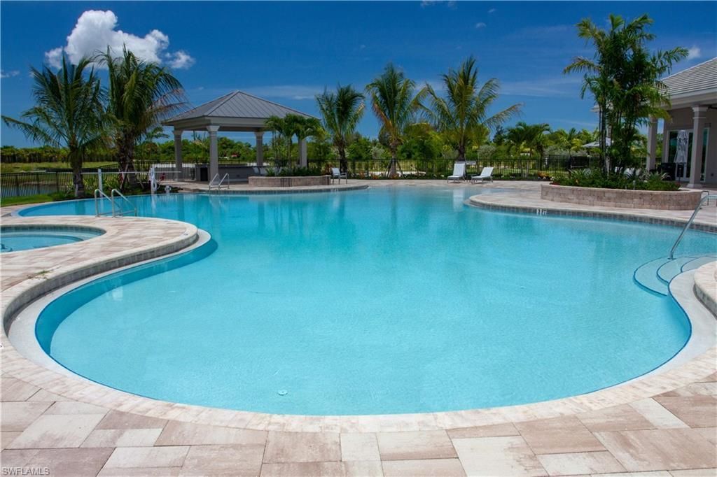 172 Indies Dr E, Unit 8-102, Naples, FL 34114 Photo