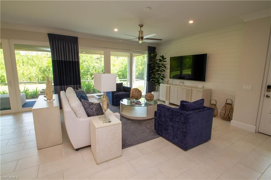 172 Indies Dr E, Unit 8-102, Naples, FL 34114 Photo