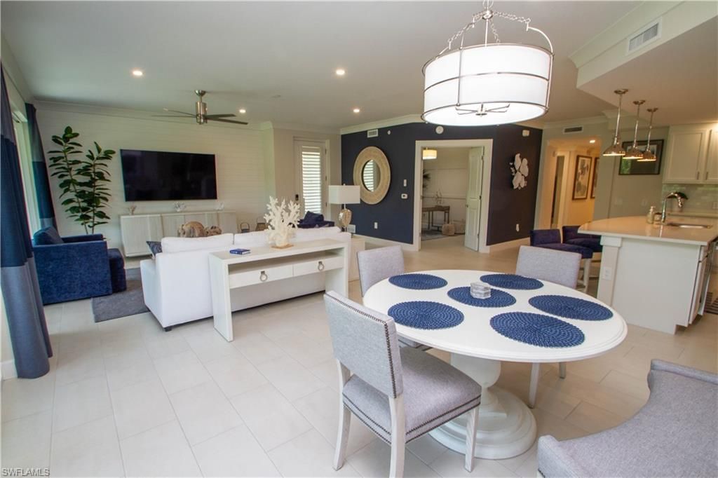 172 Indies Dr E, Unit 8-102, Naples, FL 34114 Photo