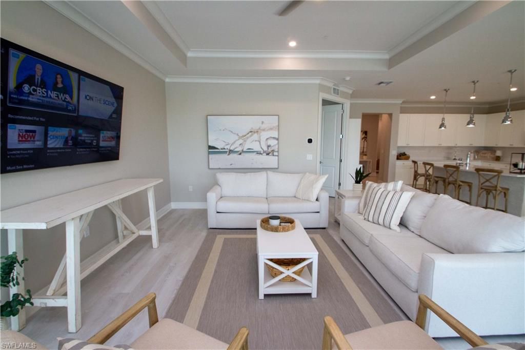 251 Indies Dr E, Unit 202, Naples, FL 34114 Photo