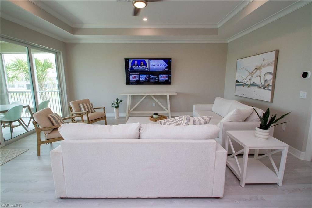 251 Indies Dr E, Unit 202, Naples, FL 34114 Photo