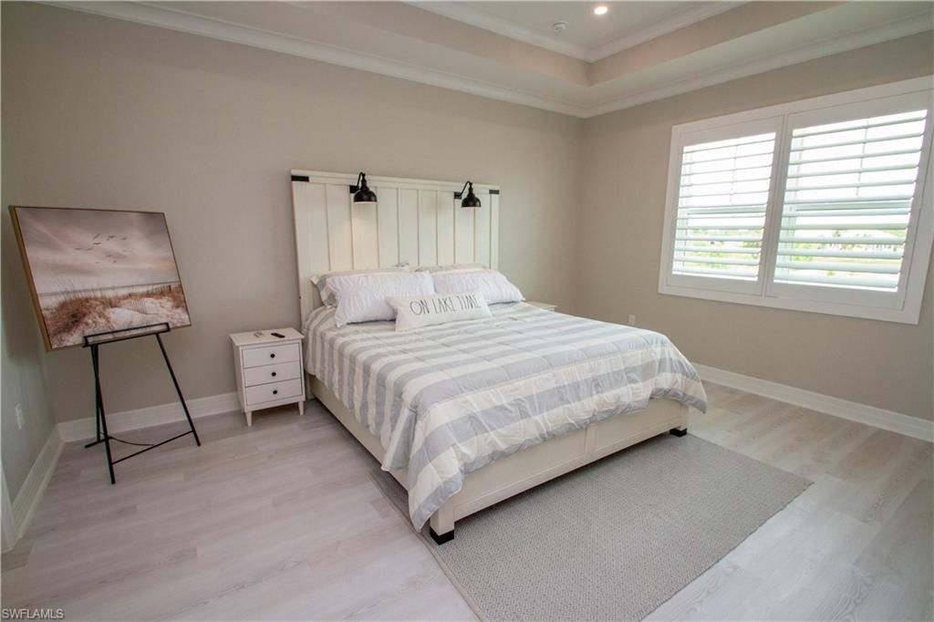 251 Indies Dr E, Unit 202, Naples, FL 34114 Photo