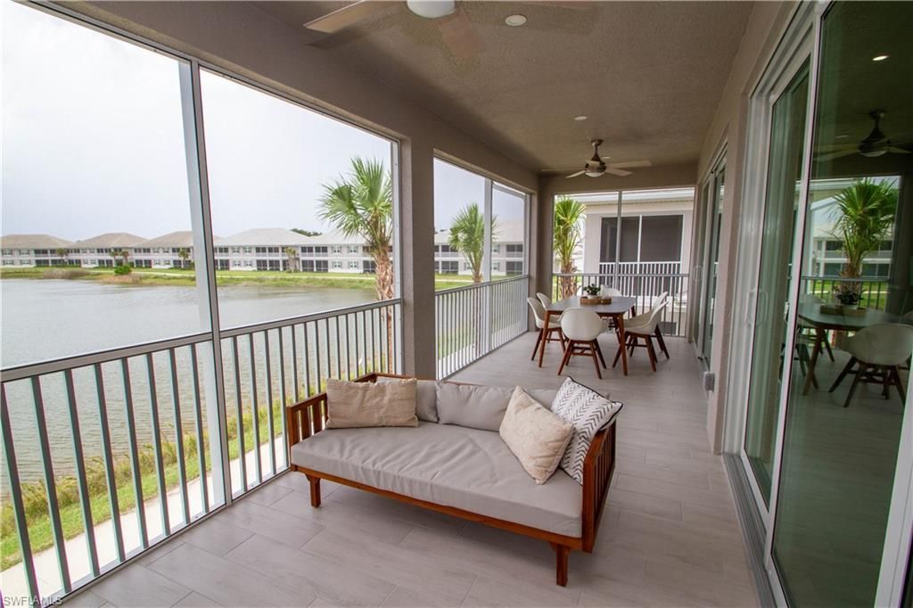 251 Indies Dr E, Unit 202, Naples, FL 34114 Photo