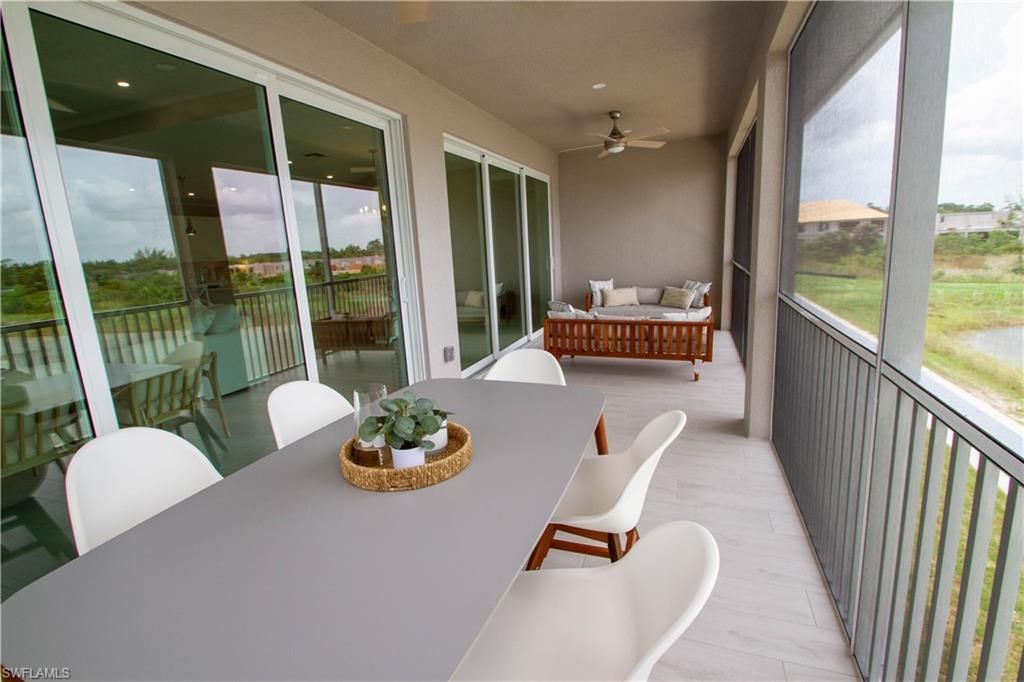 251 Indies Dr E, Unit 202, Naples, FL 34114 Photo