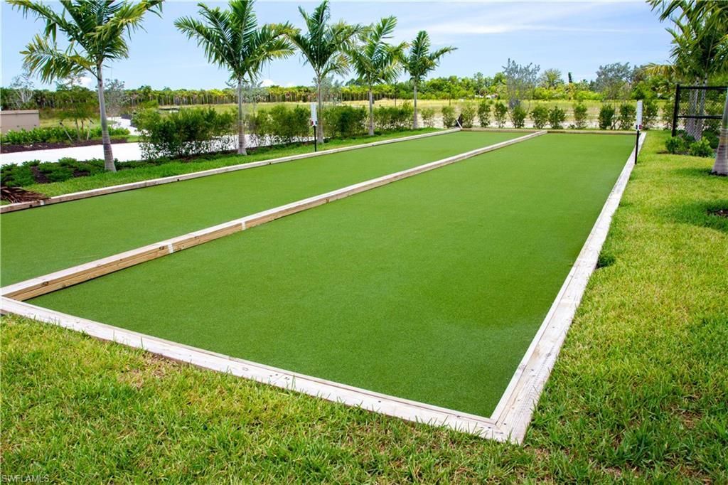 251 Indies Dr E, Unit 202, Naples, FL 34114 Photo