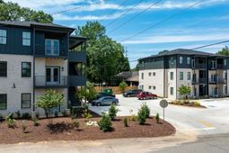 2218 Rosewood Drive photo 4