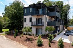 2218 Rosewood Drive photo 4