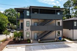 2218 Rosewood Drive photo 4