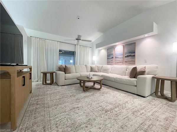 341 Emerald Bay CIR, Unit T5, NAPLES, FL 34110