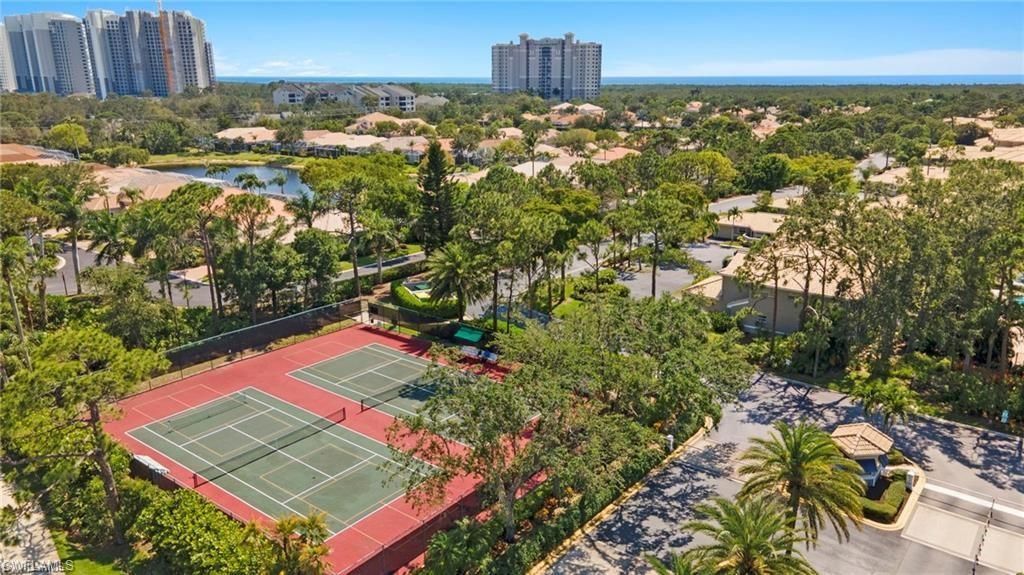 341 Emerald Bay Cir, Unit T5, Naples, FL 34110 Photo
