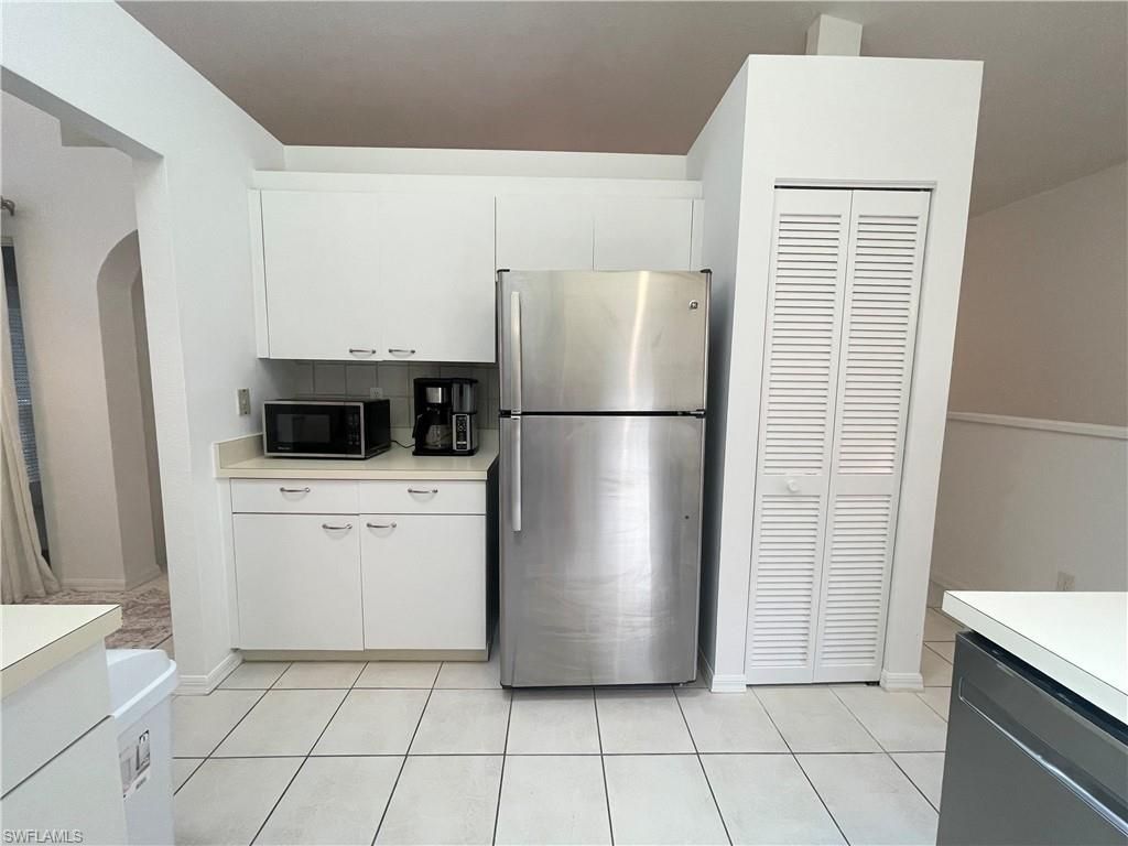 341 Emerald Bay Cir, Unit T5, Naples, FL 34110 Photo