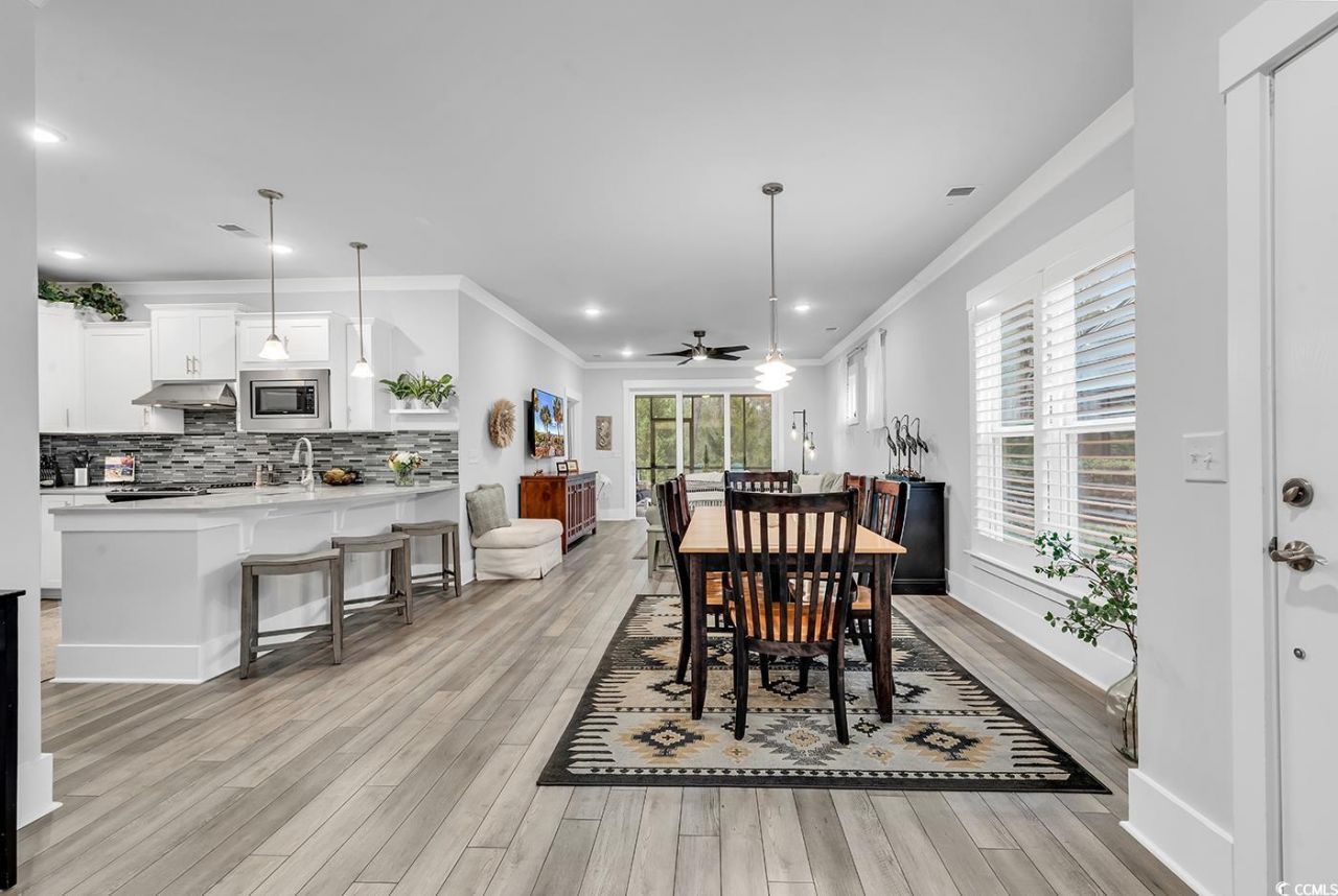 6013 Tramonto St. Photo 6