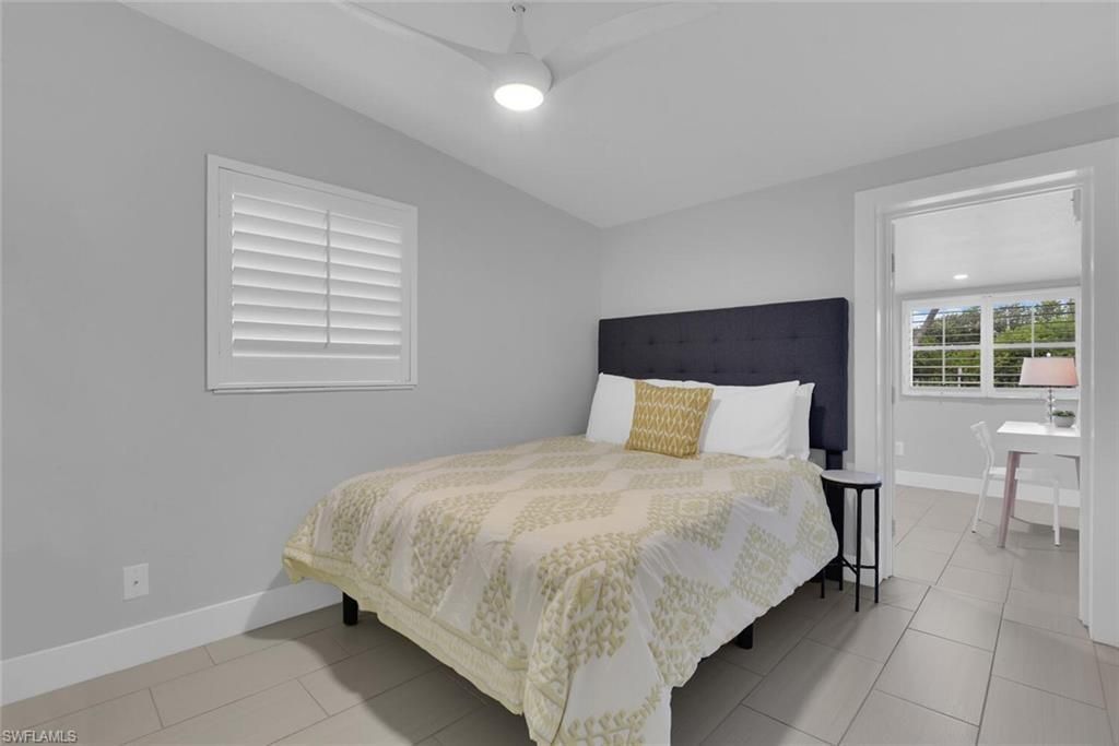 2048 Harbor Ln, Naples, FL 34104 Photo