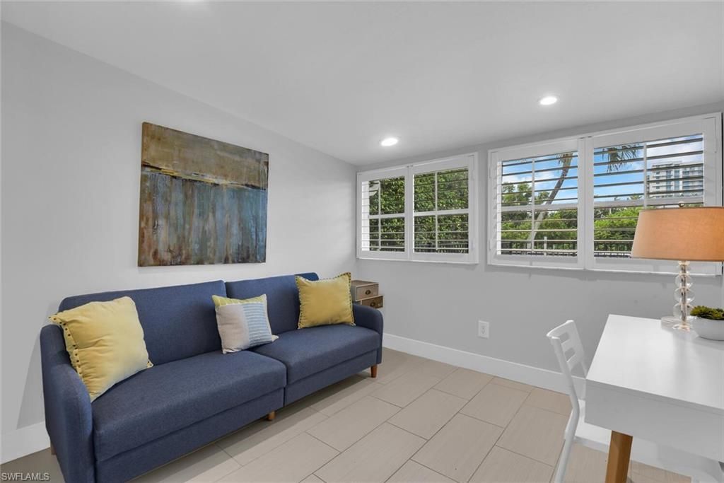 2048 Harbor Ln, Naples, FL 34104 Photo