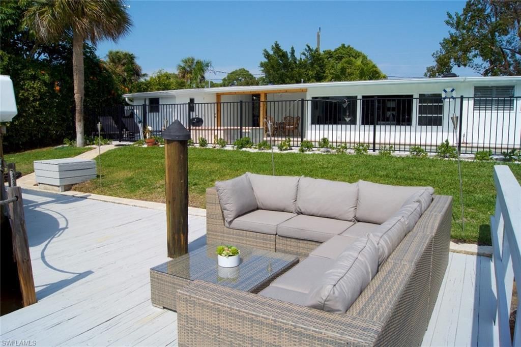 2048 Harbor Ln, Naples, FL 34104 Photo