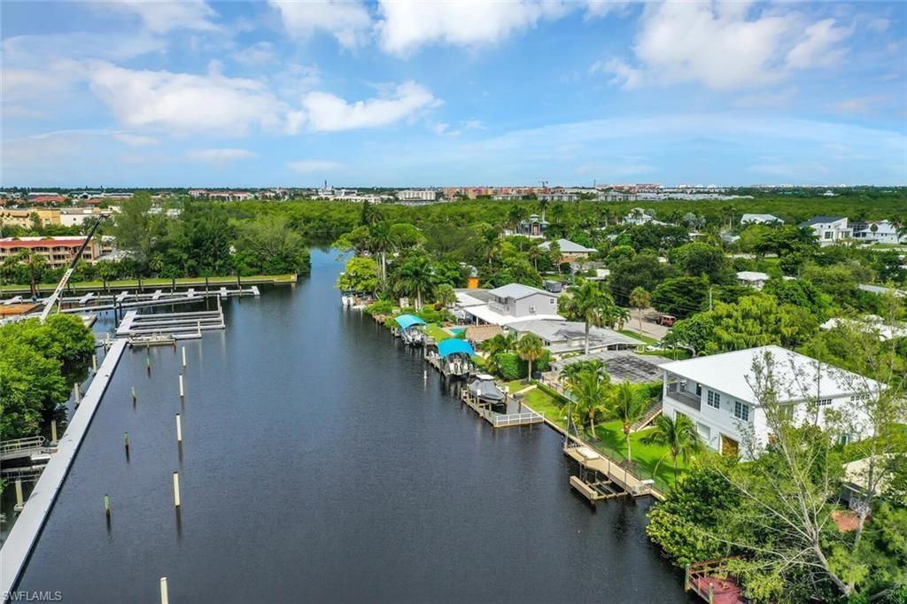 2048 Harbor Ln, Naples, FL 34104 Photo