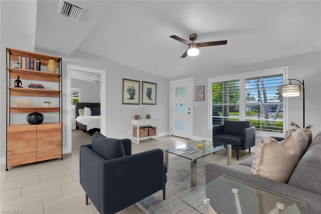 2048 Harbor Ln, Naples, FL 34104 Photo