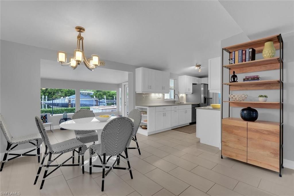 2048 Harbor Ln, Naples, FL 34104 Photo