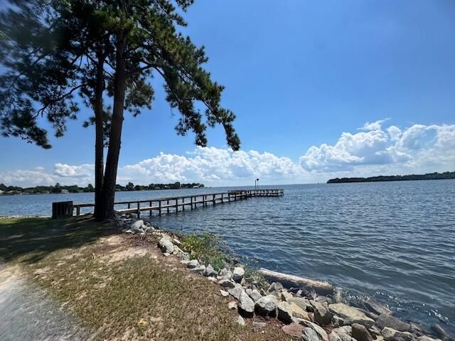 1203 Cypress Pointe Photo 20