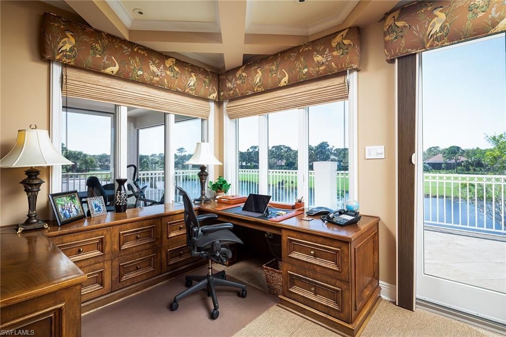 980 Barcarmil Way, Naples, FL 34110 Photo