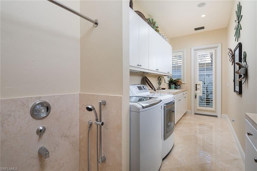 980 Barcarmil Way, Naples, FL 34110 Photo