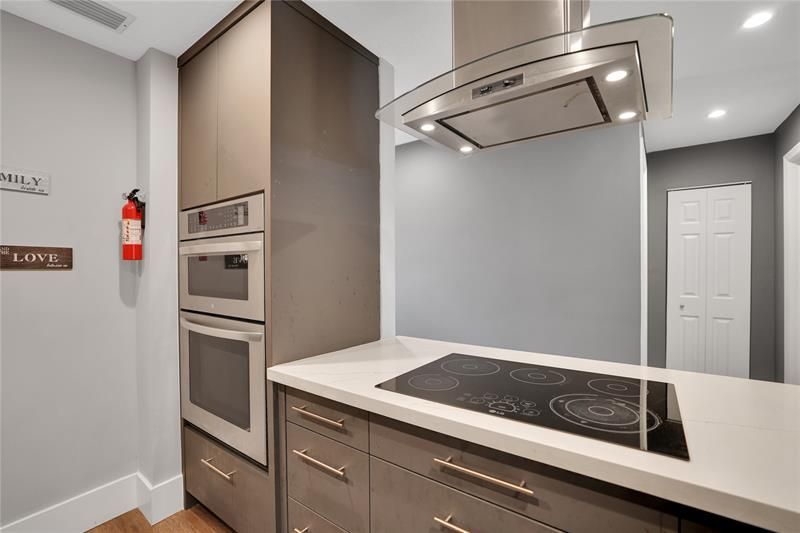 10700 NW 30th Place, Unit 7, Sunrise, FL 33322 Photo