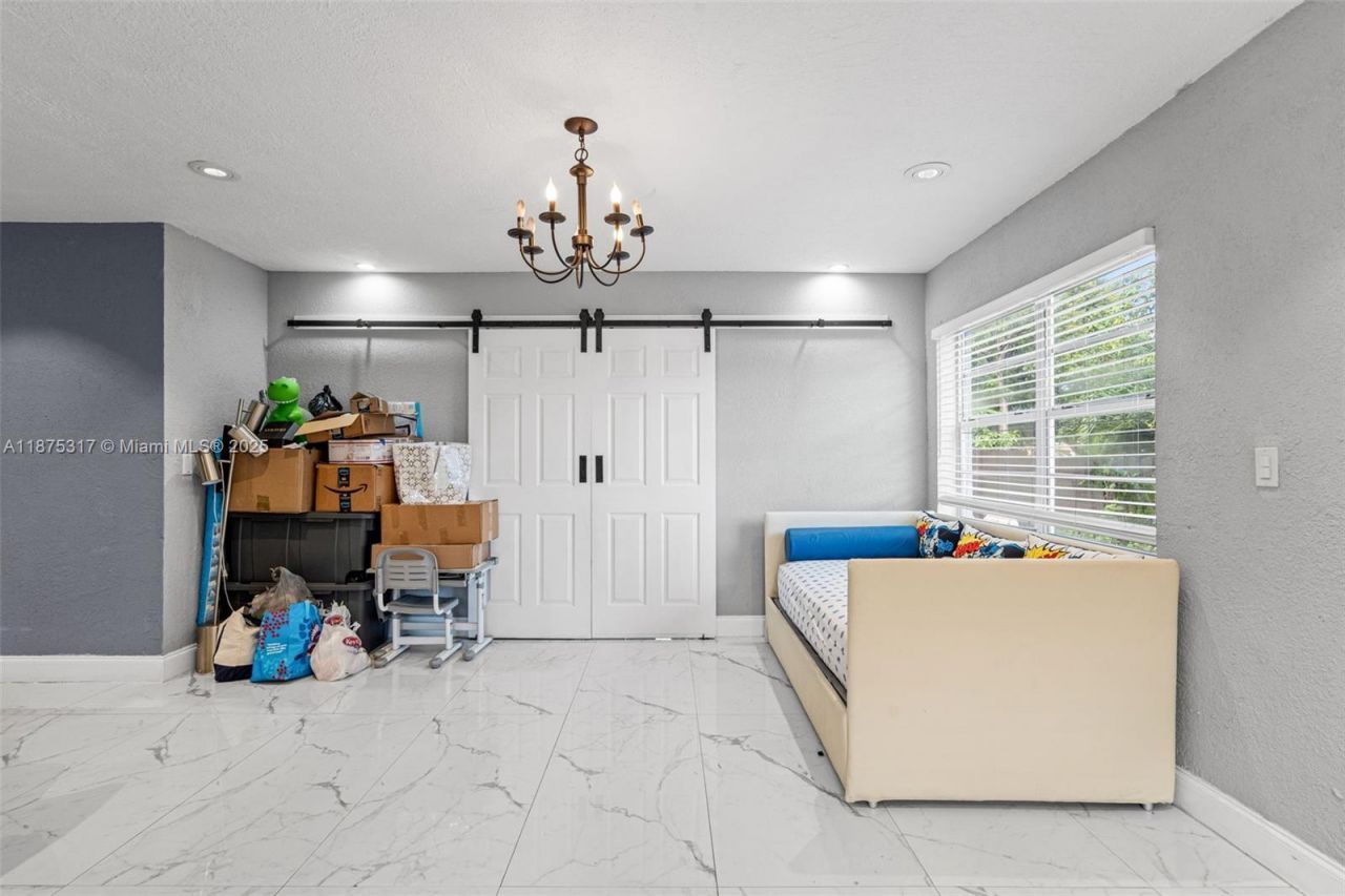 5717 Mayo St, Hollywood, FL 33023 Photo