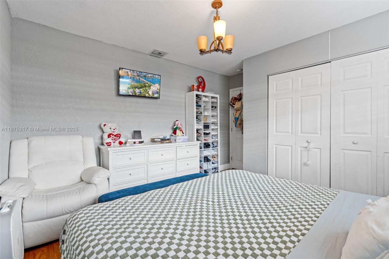 5717 Mayo St, Hollywood, FL 33023 Photo